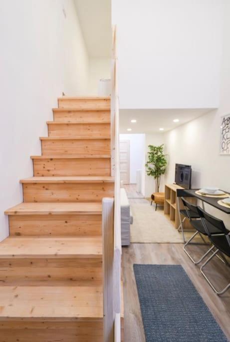 1 Bedroom Flat In Nyar Str., Central บูดาเปสต์ ภายนอก รูปภาพ